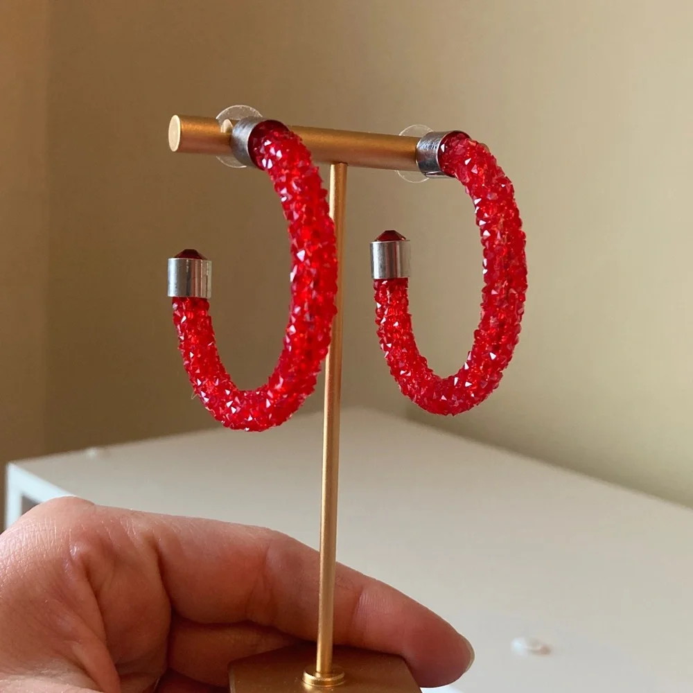 Red Crystal Textured Hoop Earrings - Picture 2 of 9